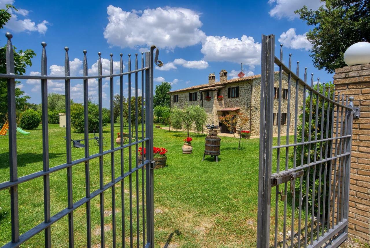 Agriturismo Le Terre Del Casale Assisi Exterior foto